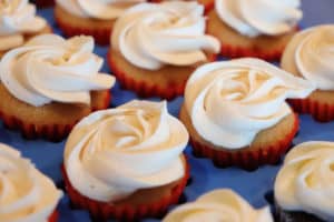 Friday Finds October 25, 2019 cupcakes with Maple icing