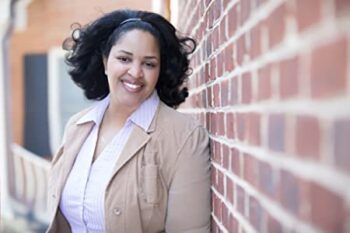 I.L. Cruz author photo