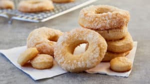 Friday Finds | April 17 |2020 - Recipe for baked sugar Doughnuts