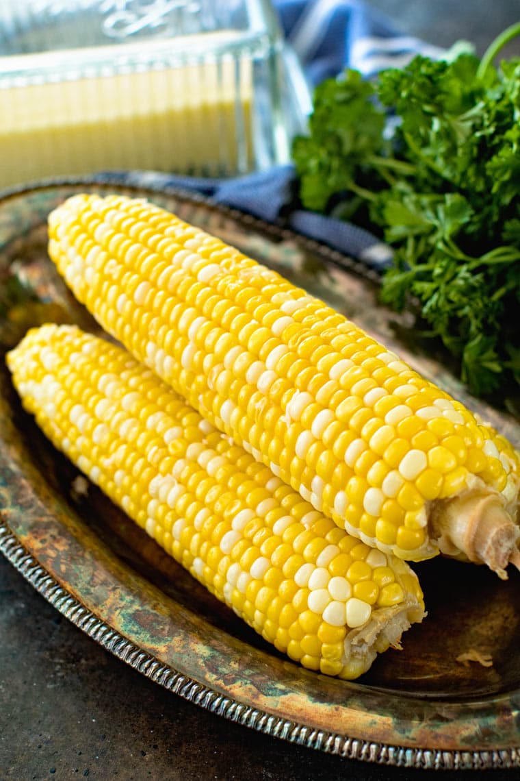 Yello sweet corn on a platter - Friday Finds Roundup | July 10, 2020