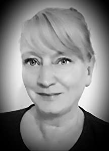 Liz Davies Author Profile Image