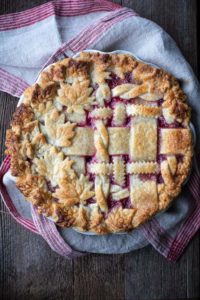 Image cranberry peach pie from Simply so good | Friday finds - November 13, 2020