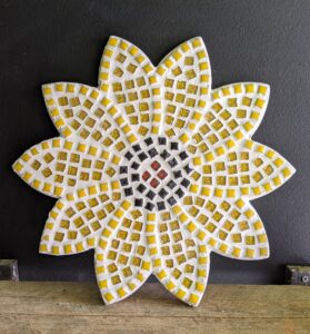 Friday Finds | March 26, 2021 | Mosaic Sunflower Kit