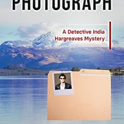 The Photograph by L.E. Luttrell (A Detective India Hargreaves Mystery) | $25 Giveaway - Book Spotlight