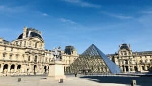Paris, Je t'aime a sightseeing experience of the City of Lights image