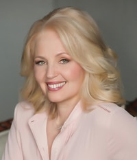 Mary Ellen Taylor Author Profile image