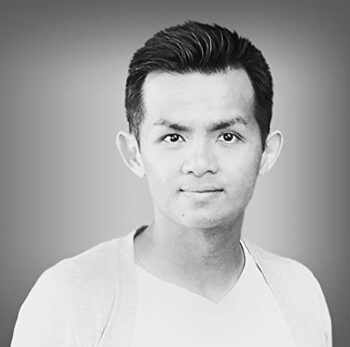 T X Troan Author image