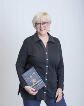 Roberta K. Fernandez Author image