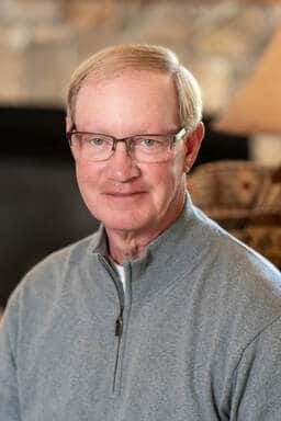 The Promise of Unbroken Straw by Ken Steele | Spotlight | #HistoricalFiction #WW2 #ComingOfAge #SmallTowns @iReadBookTours @AcornsiReadBookTours @KenSteeleAuthor @YorkshirePublishing @York_Publishing 4 Ken Steele author profile image