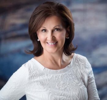 Susanne Clark author image