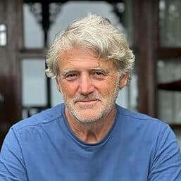 Spotlight: First Violin by Richard Tomlinson | #HistoricalFiction #Romance #WW2 @ireadBookTours @rht_richard @rht_saldanha @rhtomlinson 4 Richard Tomlinson Author image