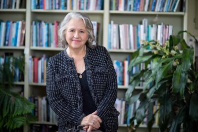 lesley-crewe-author
