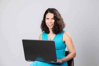 Dora Farkas Author image