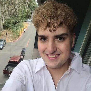 Robyn Singer Author profile image