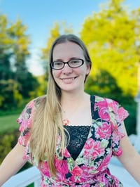 Naomi Laeuchli Author Profile