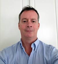 Author photo of Jed Henson, writer of the techno-thriller novel The Yamanaka Factors.